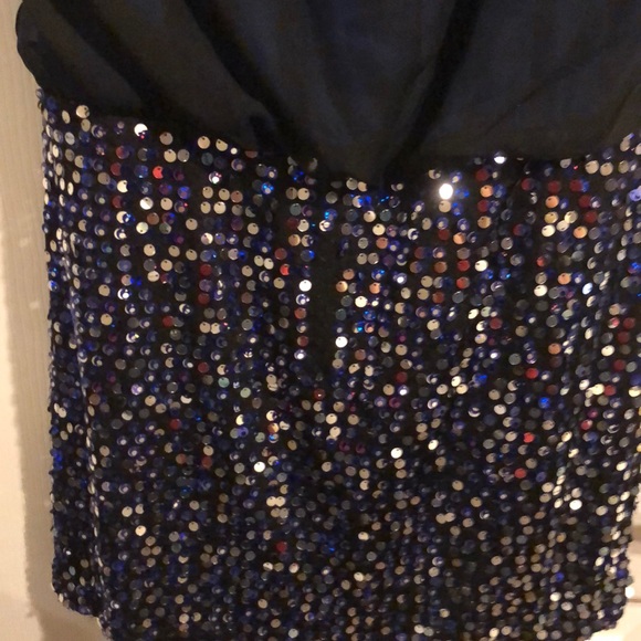 Sequin strapless party dress - Picture 2 of 8